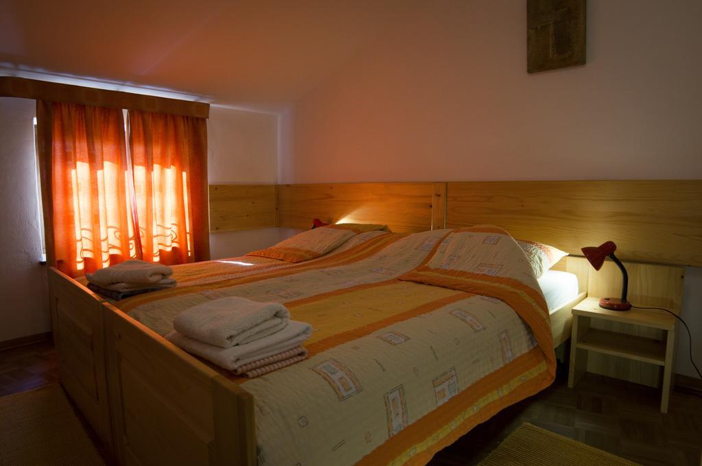 Apartmaji In Sobe Marija Jera Štanjel Camera foto