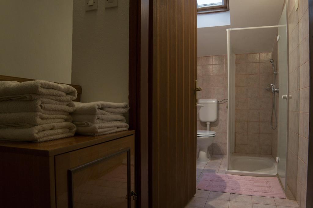 Apartmaji In Sobe Marija Jera Štanjel Camera foto