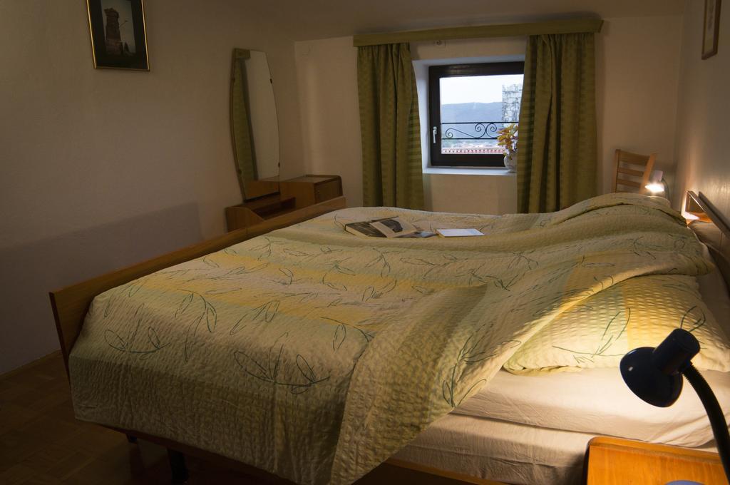 Apartmaji In Sobe Marija Jera Štanjel Camera foto